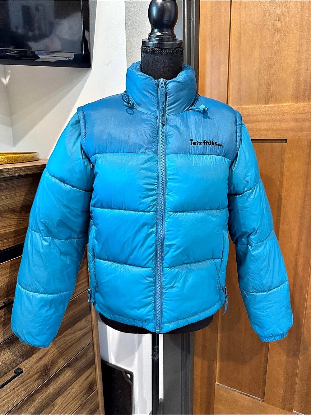 lets frans. Blue Puffer Jacket Size Small NWOT